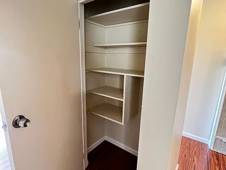 2157 Carlmont Dr — Photo 9