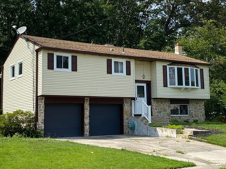 31 Briarcliff Rd — Photo 2