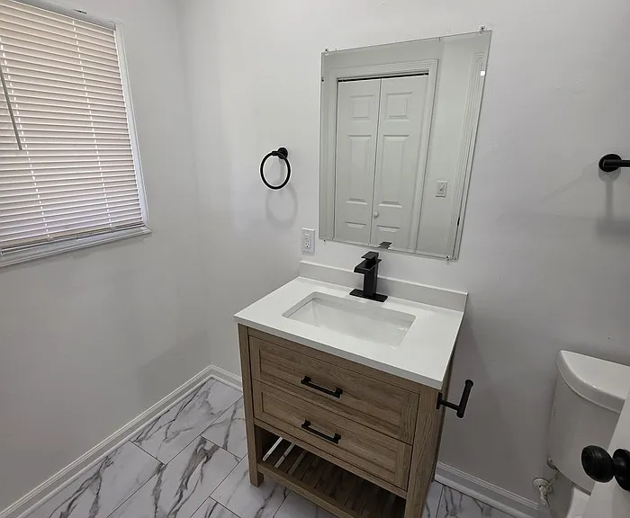 9615 Holmes Rd — Photo 12