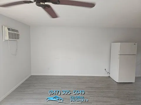 Lakefront Apartments — Photo 58