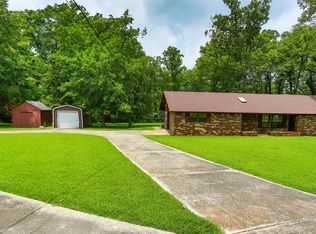 252 E Victoria Woods St, Waskom, TX 75692