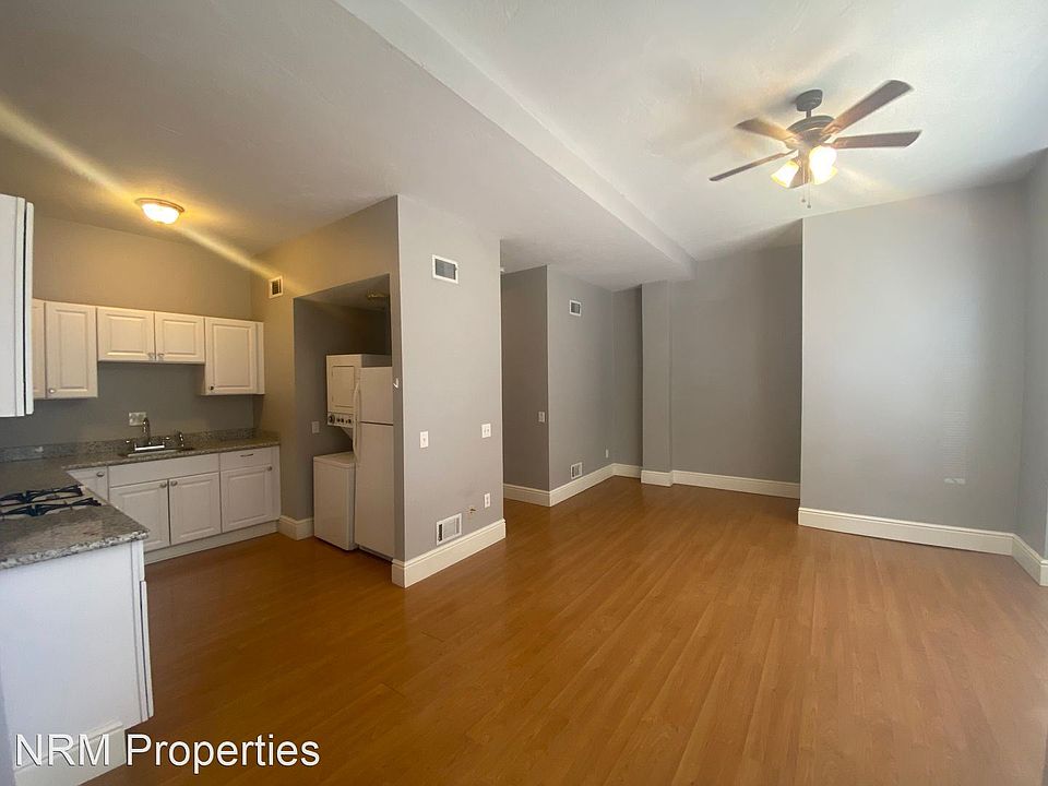 1st image of 1403 N Saint Clair St APT 1C