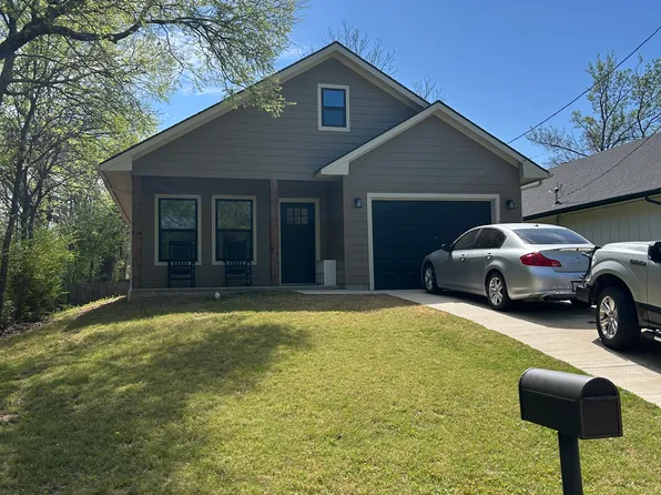 1138 Alvarado St #B, Cleburne, TX 76031