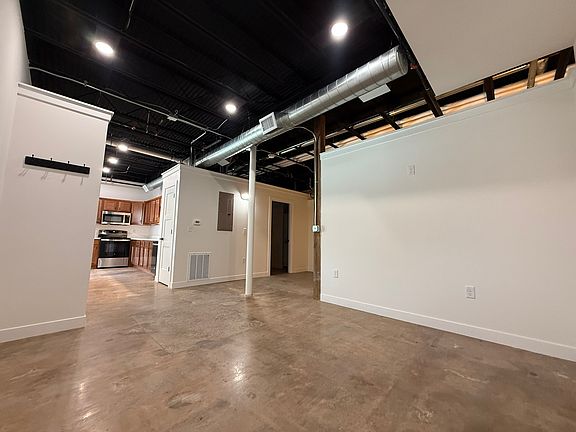 3rd image of 511 S 5th St #D