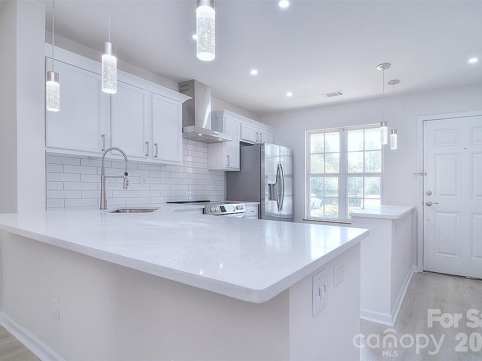 1st image of 12914 Mosby Ln