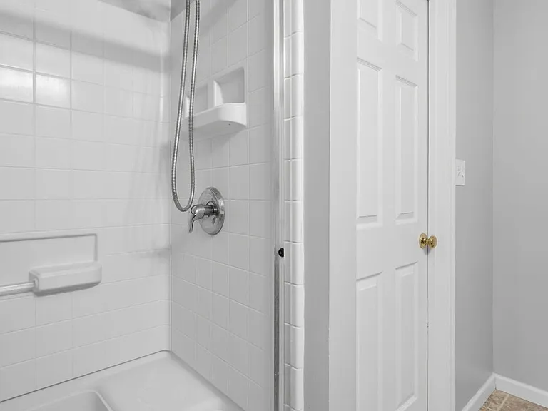 5300 Spring River Dr — Photo 8
