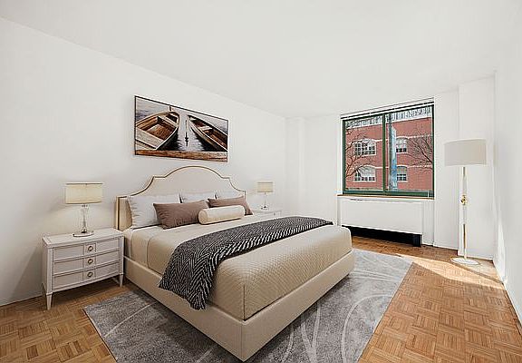 4th image of 295 Greenwich St #2FN