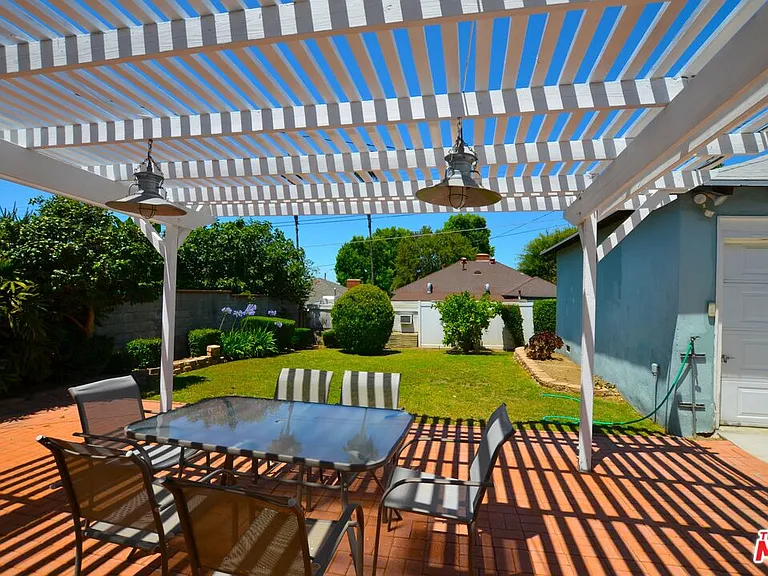 2729 N Brighton St — Photo 16