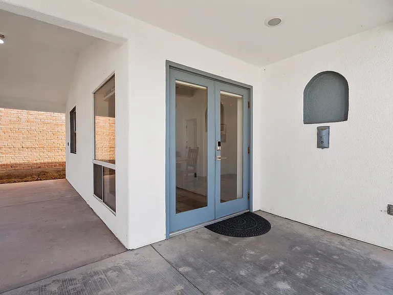 1410 E Waverly St #G — Photo 10