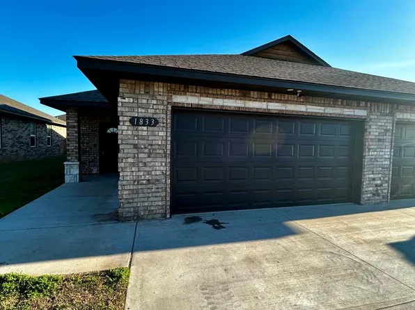 1833 Cypress Ln, El Reno, OK 73036