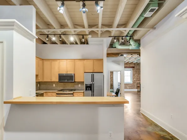 43 Chestnut Street #106, New Haven, CT 06511