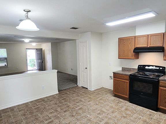 5th image of 2325 Gabriel Dr