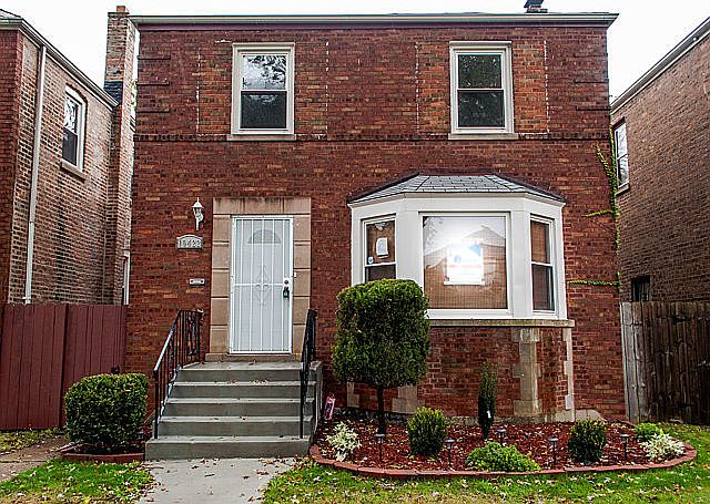 1st image of 10422 S Eberhart Ave