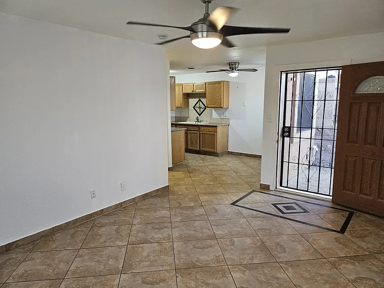 4003 E Moreland St #2 — Photo 3