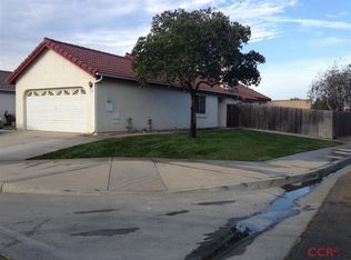 867 E Harper Ct, Santa Maria, CA 93454