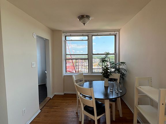 3rd image of 224-10 Jamaica Ave #6G