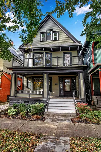 100 Richmond Ave #UPPER Photo 1