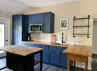 906 Mustang Ct, Petaluma, CA 94954