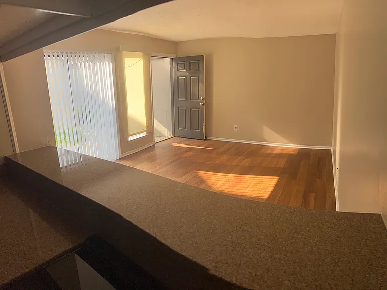 3350 Altamont Rd S #C-3 — Photo 2