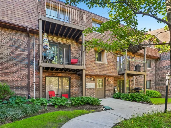 1406 S Fairfield Ave APT 49B, Lombard, IL 60148