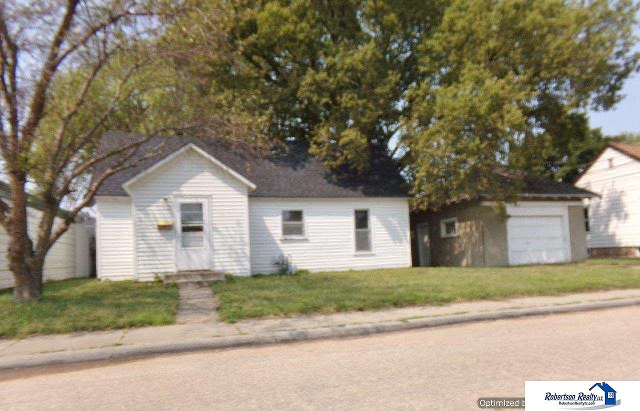 111 Hayes St Beatrice NE 68310 Zillow