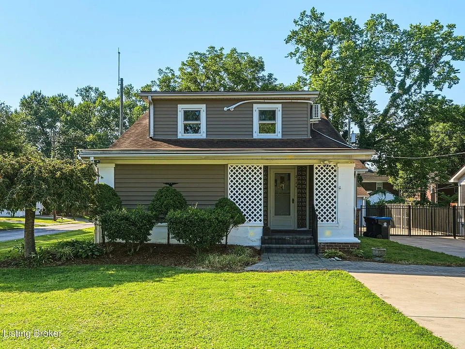 2124 Winston Ave