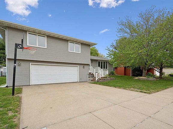 2nd image of 844 Pepper Dr