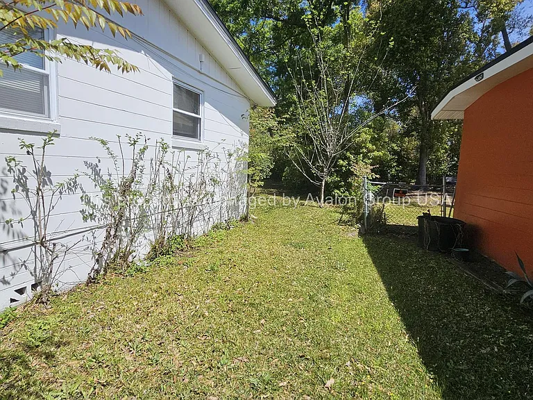 6729 Champlain Rd — Photo 13