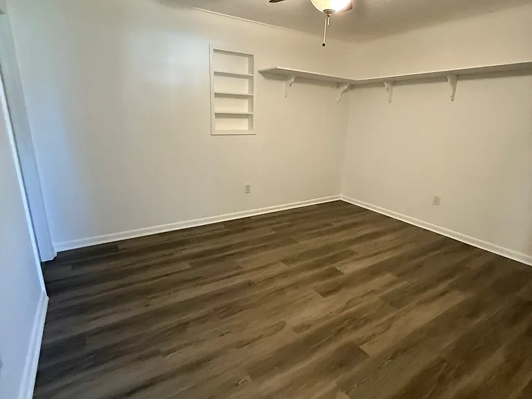 107 Sherry Dr — Photo 10