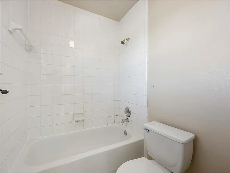 4806 Cotton Ridge Trl — Photo 27