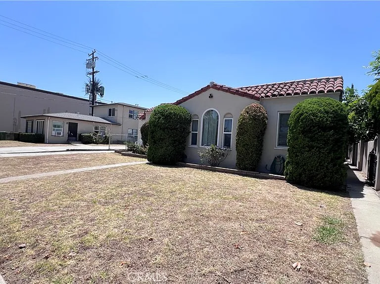 1219 S 8th St — Photo 15