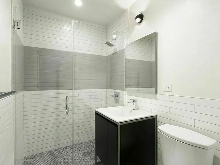 144 E 24th St #4-C — Photo 6