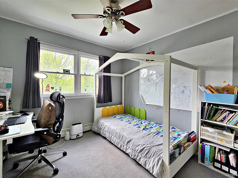 110 Briarwood Ln — Photo 23