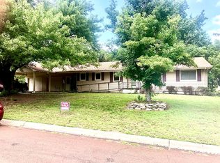 125 11th St, Alma, KS 66401