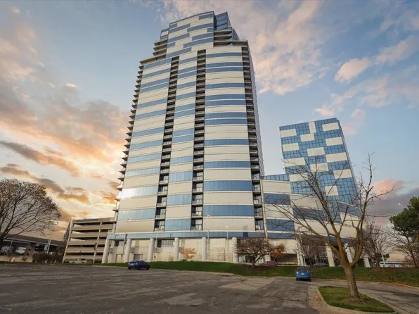 335 Bridge St NW APT 1907, Grand Rapids, MI 49504