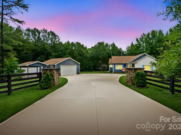 2949 Anderson Burgess Rd, Sharon, SC 29742