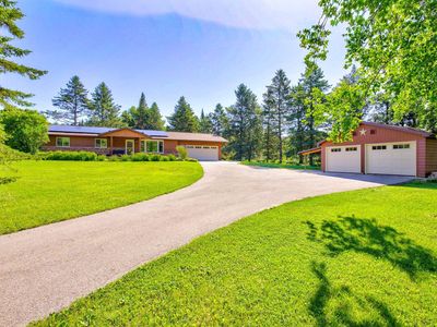 N3466 Pamela Ln, New London, WI, 54961