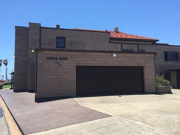4th image of 4502 Fort Crockett Blvd