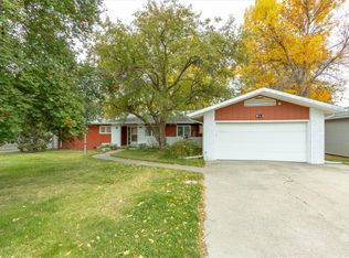 1124 Parkhill Dr, Billings, MT 59102