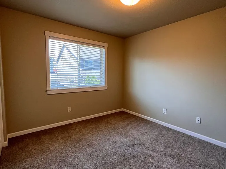 503 N 41st Ave — Photo 15