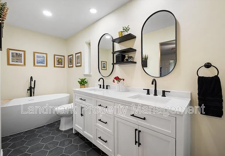 1415 Moss Rose Cir — Photo 25