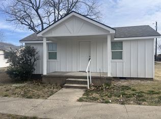 820 N Oak Ave, Ada, OK 74820
