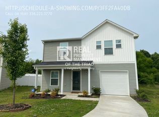 3801 Bellingham Ct, Greensboro, NC 27406