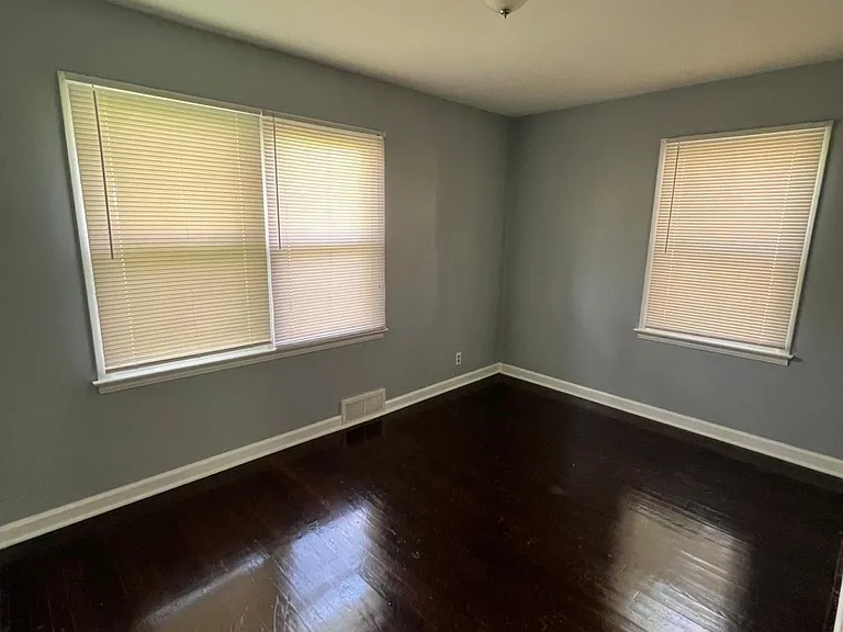 9112 Belcour Dr — Photo 22