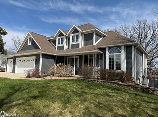 1225 River View Cir, Humboldt, IA 50548