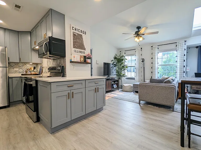 1301 Wyndham Dr — Photo 7