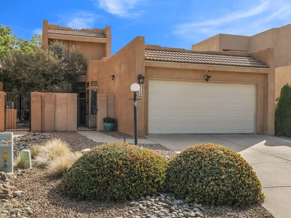 2115 Black Willow Dr NE, Albuquerque, NM 87122
