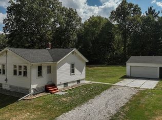 824 Center Rd, Akron, OH 44319