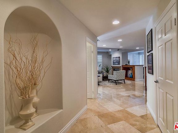 4th image of 5831 Seawalk Dr Unit 141