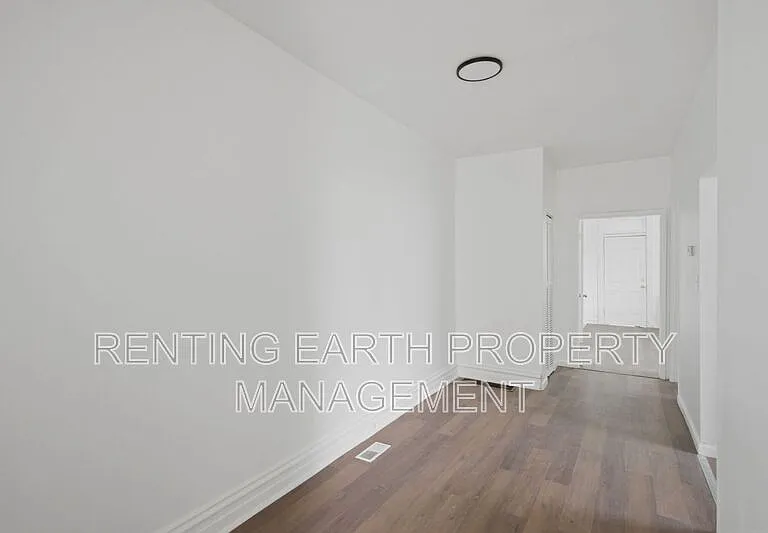 3127 Clay Ave — Photo 11